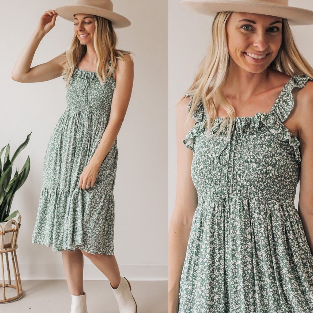 In Loom Maxi green floral ruffle dress cottagecore milkmaid dress size L